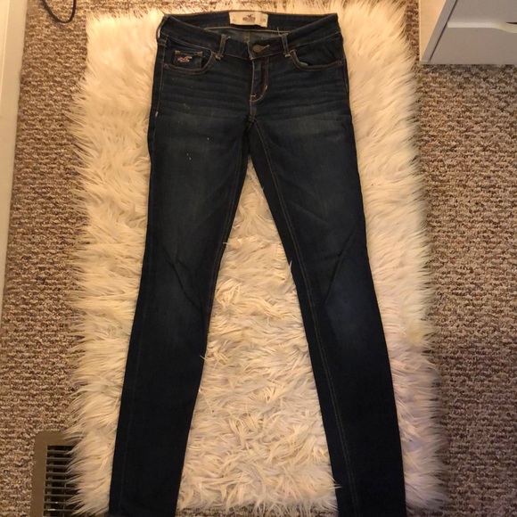 Hollister Jeans - Picture 1 of 2